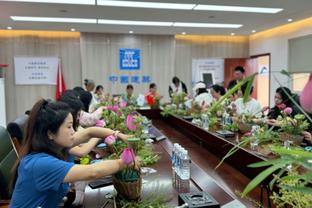 詹姆斯回忆逆转快船：末节的一个战术他们没防住 我们就再打一次